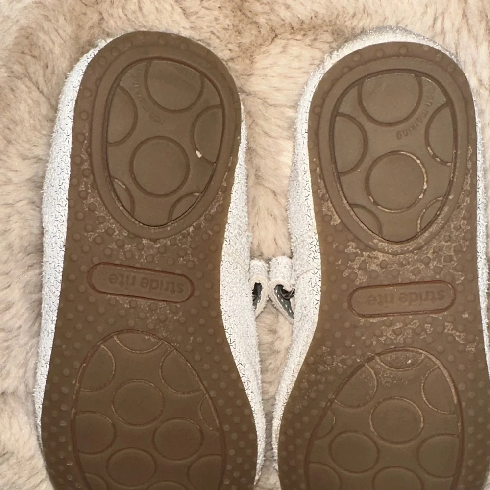 Stride Rite Memory Foam Glittery Silver Dress Shoes for Kids